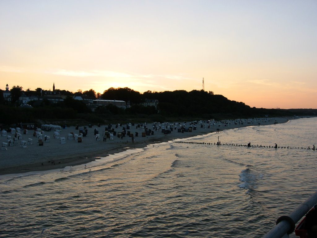 Strand am Abend by Thomas K