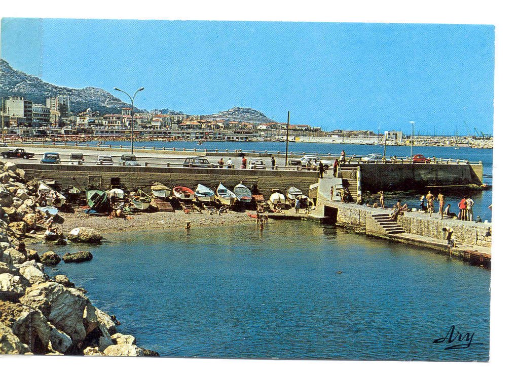 Marseille La Calanque de la Vieille Chapelle by mamgozjo