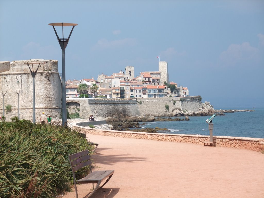 Looking towards the Picasso Museum by Steve Barowik