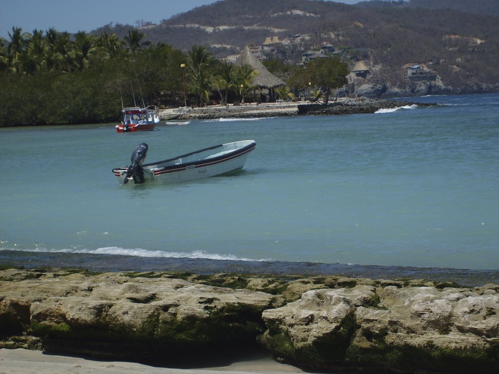 Las Gatas beach Mexico, Guerrero, Zihuatanejo http://datsphotography.smugmug.com/ by datsphotography