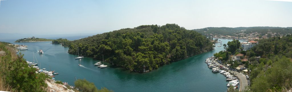 Agios nikolaos by vardaxopoulos