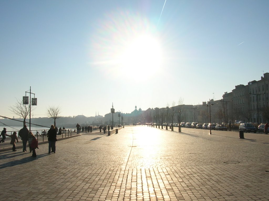 Quai de Bordeaux rive gauche by olivier et karine