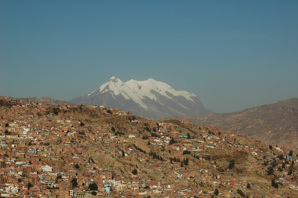 Illimani Mountain from La Paz by marcosshort