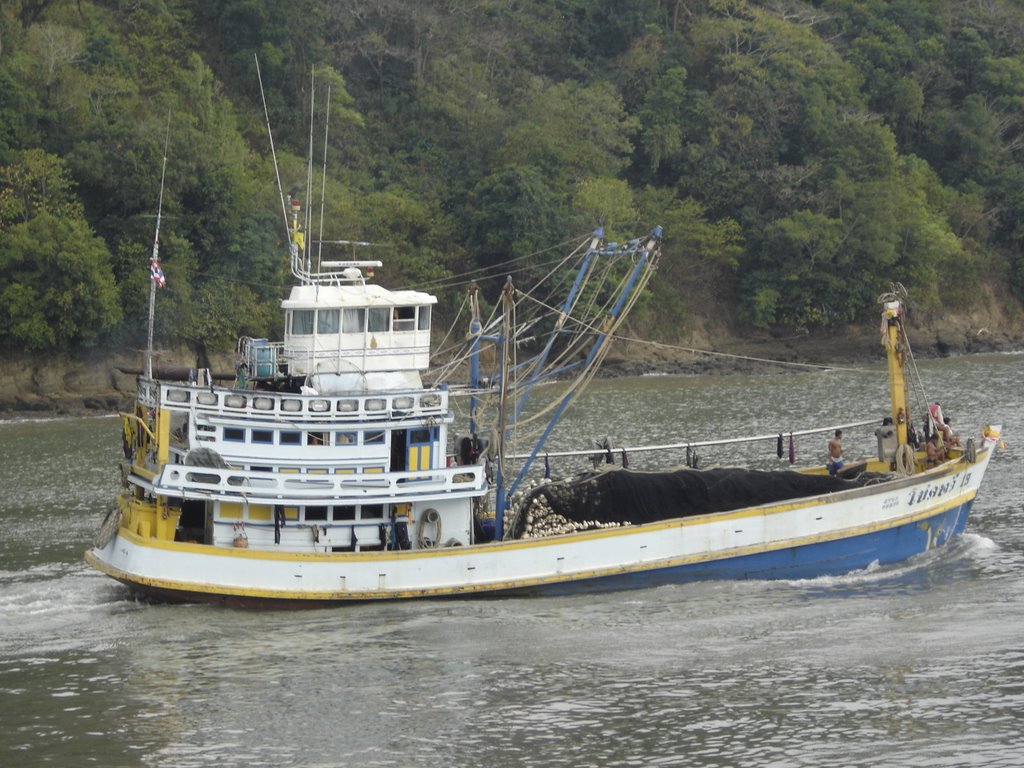 Fishing Boat by Phil Elworthy