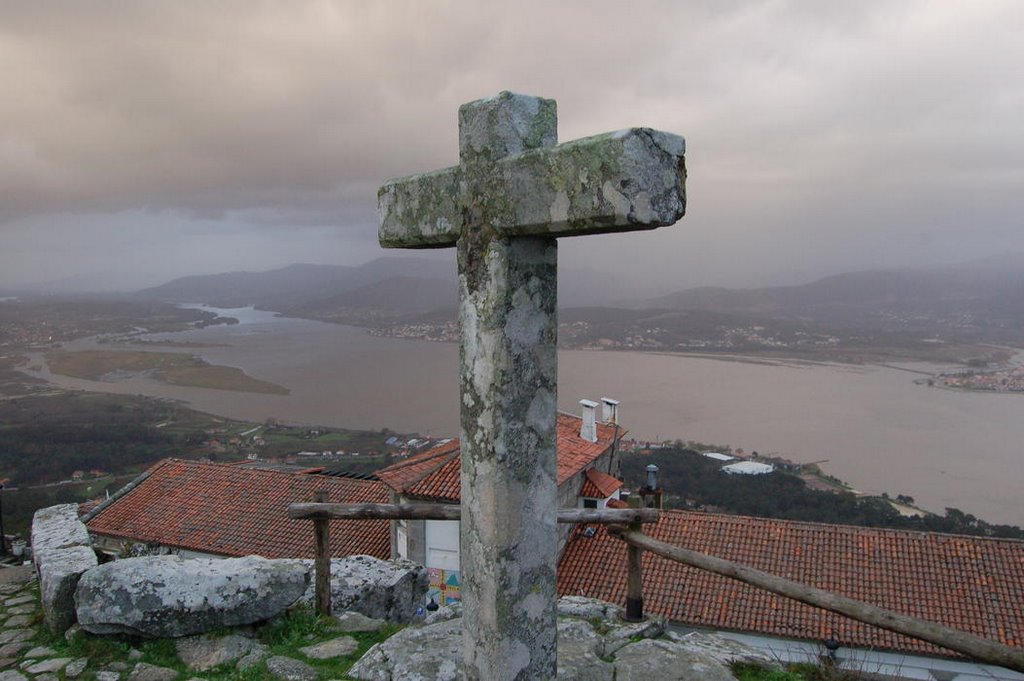 Estuario del Miño en A Guarda (Pontevedra) by Carlos Lopez