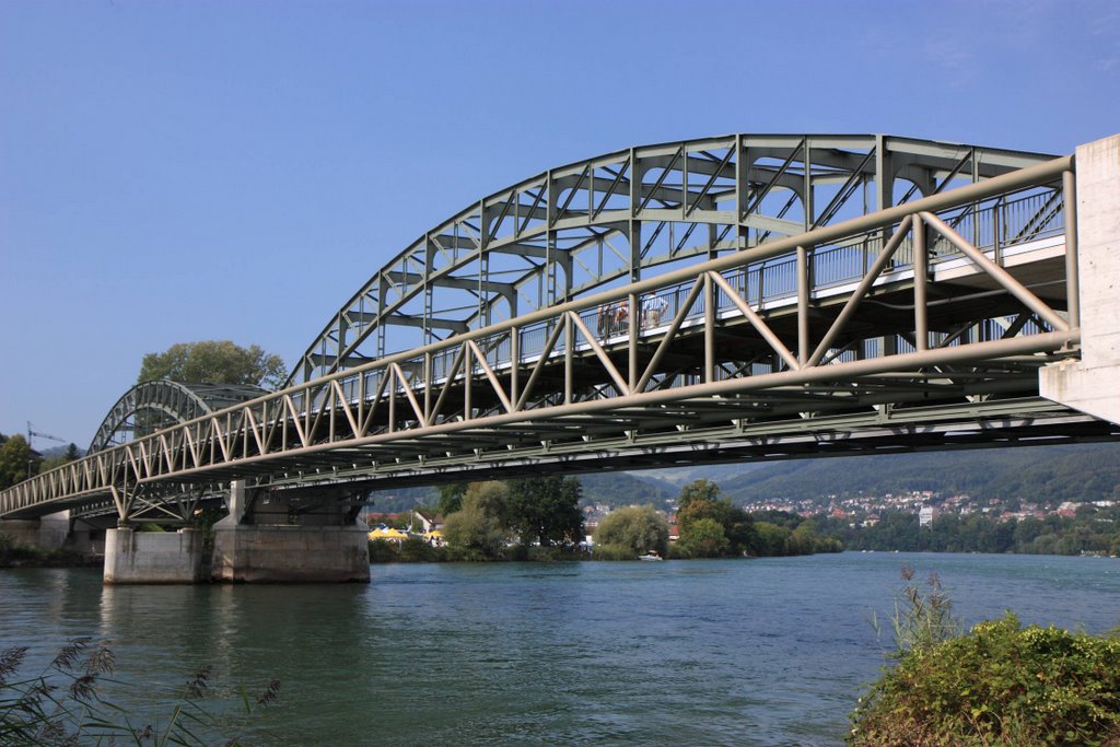 Brücke über die Aare bei der Mündung Aare - Rhein by Mont Choco