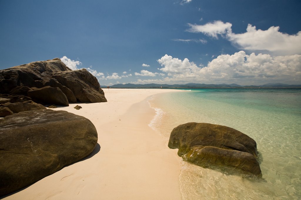 Haitang, Sanya, Hainan, China by The Longest Way