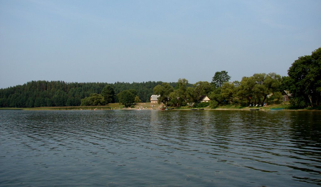 Lūšiai lake, Palūšė by Rimgaudas Bernotas