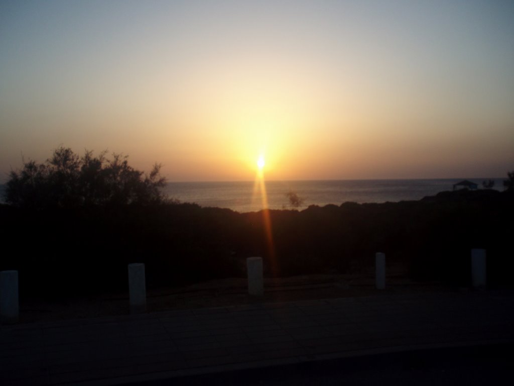 Atardecer Playa de La Barrosa 1 by fvg-toledo