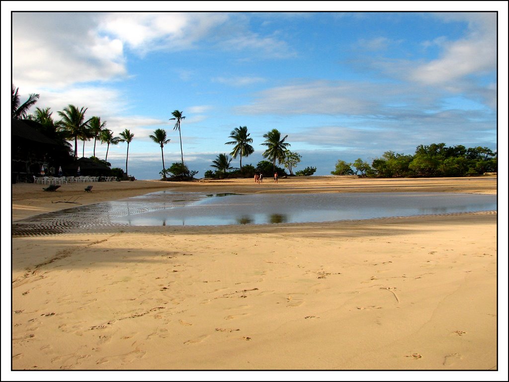 Morro de São Paulo, Cairu - State of Bahia, Brazil by Viviane Lima