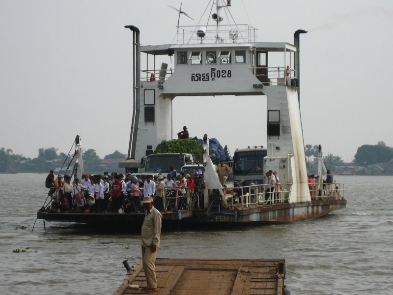 Prek Kdam Ferry @ Tonlé Sap River Cambodia by dcshaw