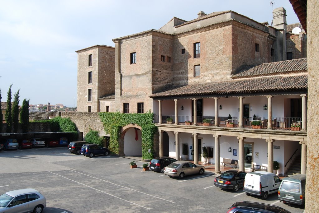 Parador de Oropesa by Joaquin del Moral Ll…