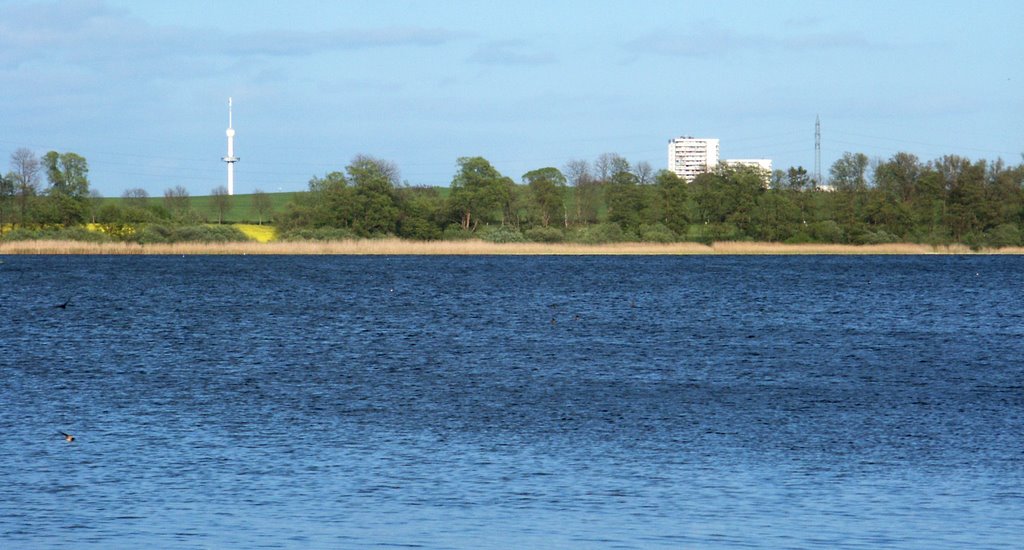 Süseler See mit Blick auf den Hansapark by joesto