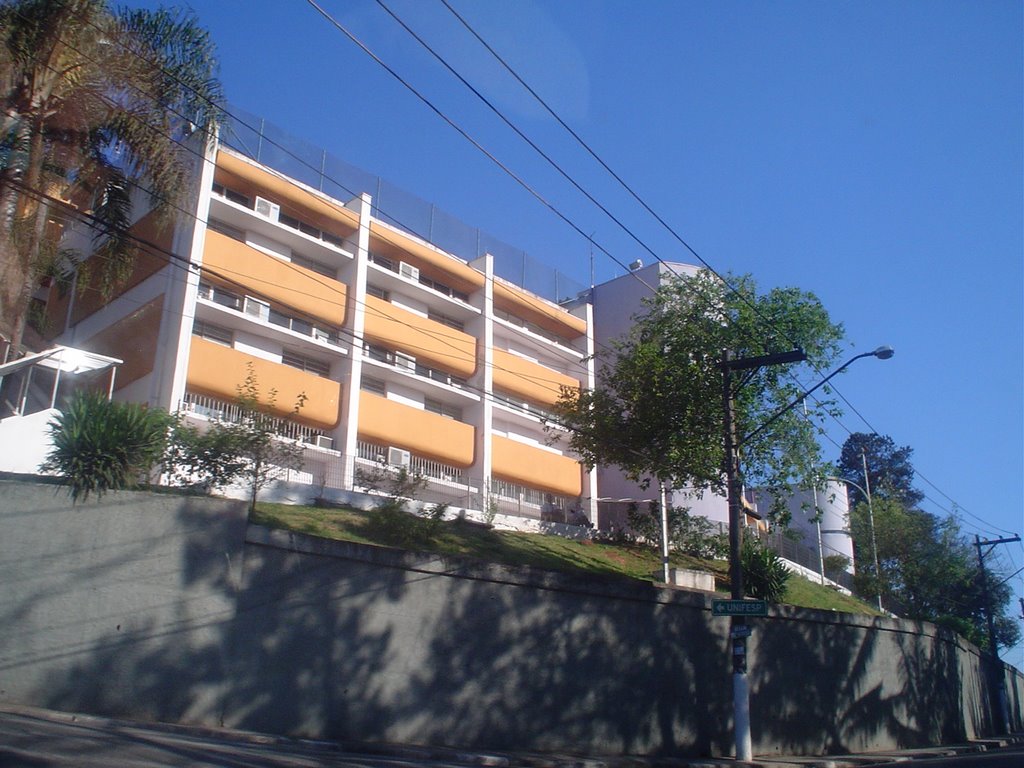 UNIFESP de ELdorado- Antigo hospital pisiquiátrico, muito frequentado pelo cantor maluco beleza na década de 80. by salles ribeiro