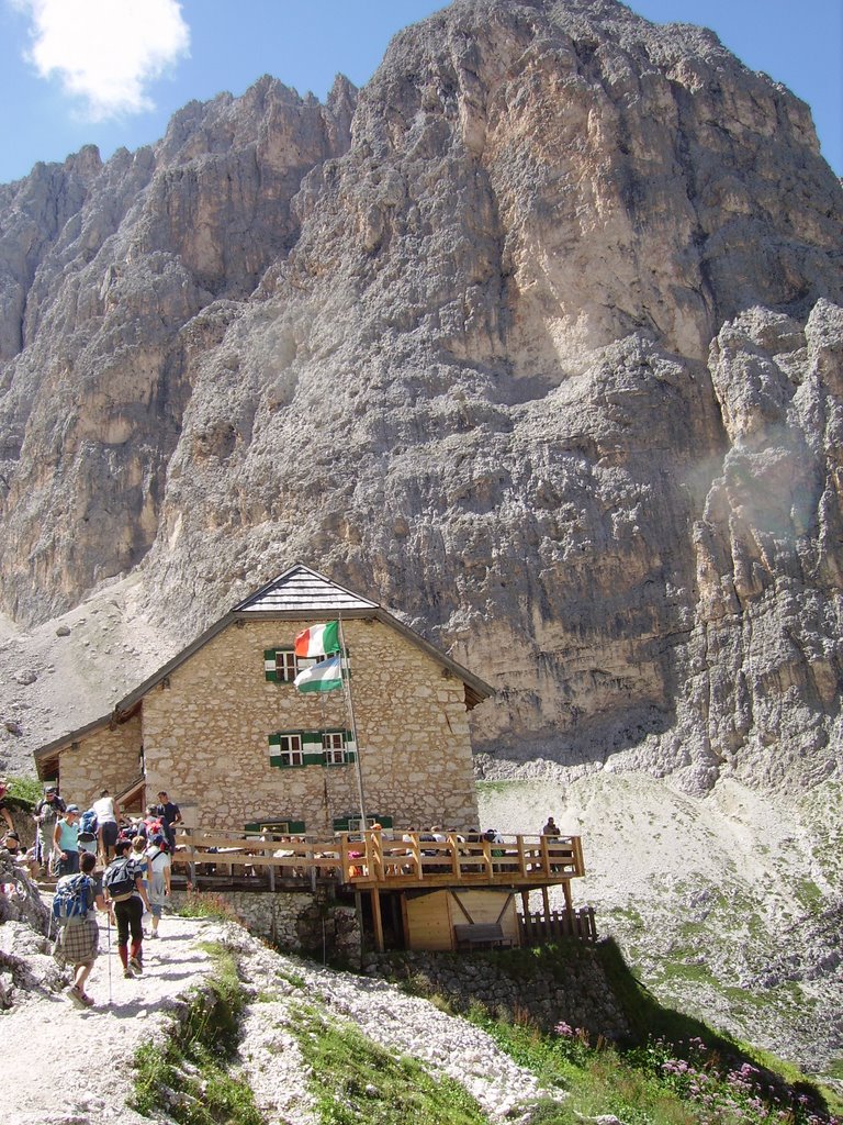 Rifugio Vicenza by Pierpaolo Cianci