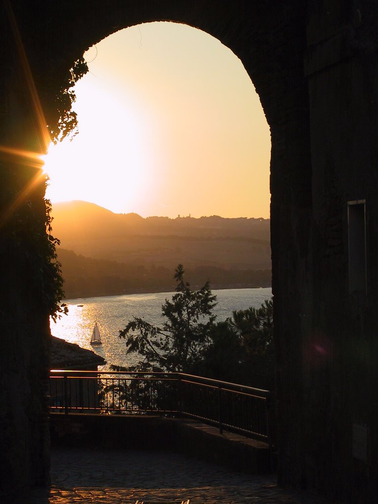 Arco del tramonto by Damiano Rongoni