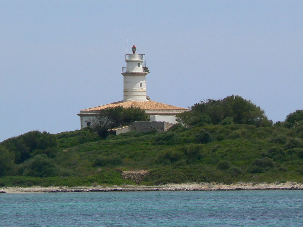 Faro de la Isla de Alcanada by Manuel Hernández Laf…