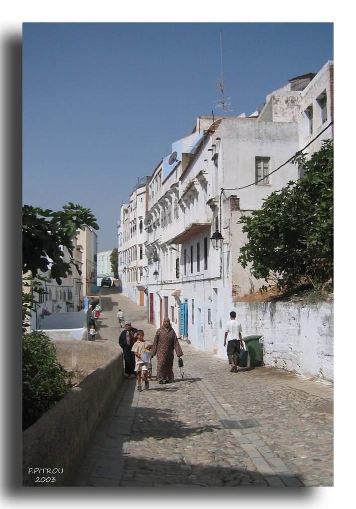 CHEF CHAOUEN street_MOROCOO by François Pitrou