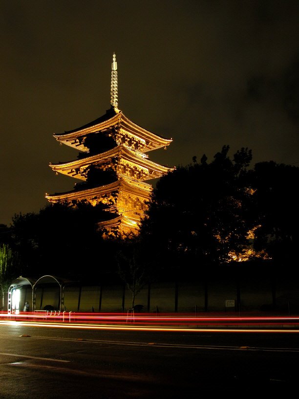 東寺 by m-yano