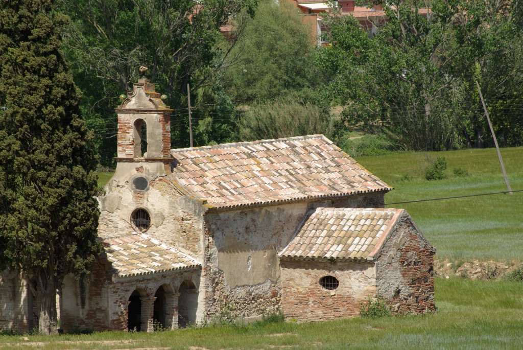 Ermita cerca del parque de Collserola by tperezro