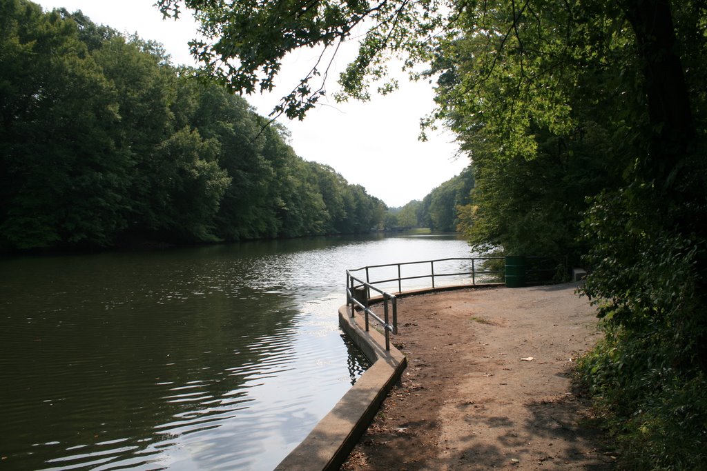 Echo Lake Walk by chantsign