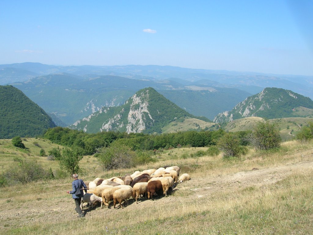 Jadovnik, zapadna strana by Zoran GM67