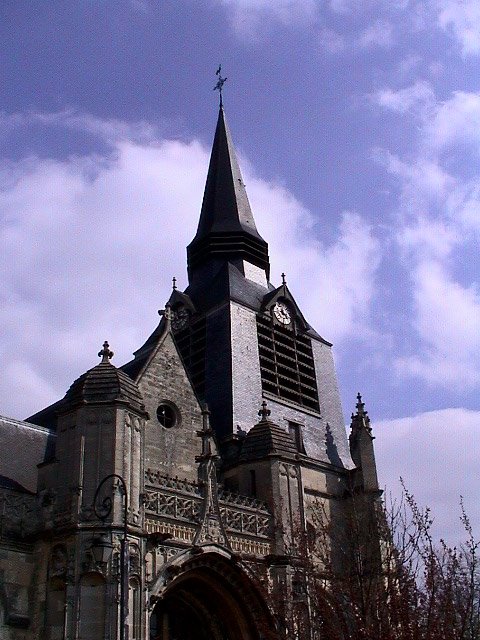 Eglise de Montdidier by Arnaud FIOCRET