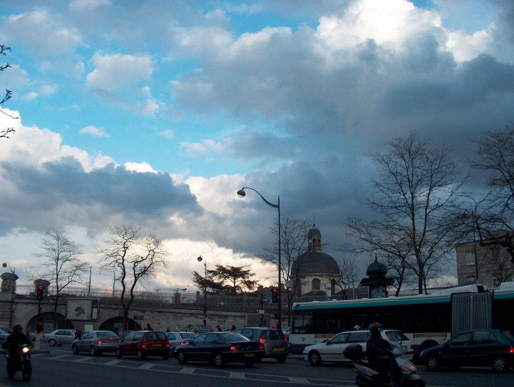 Pitié Salpétrière - Paris by Vincent Jung