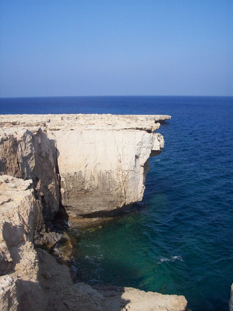 Konnos Beach - Cyclops Cave by Andrea.82