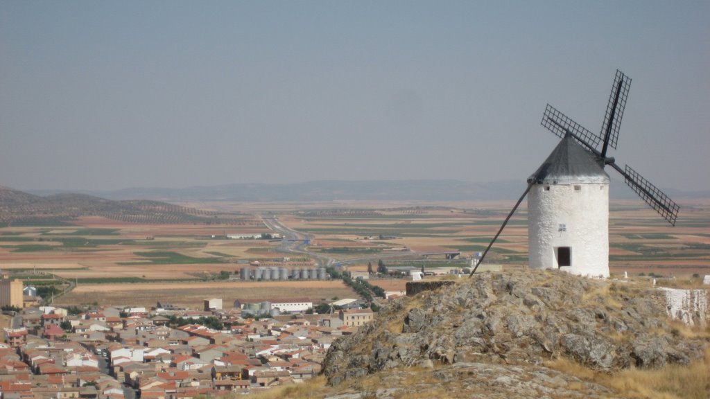 Consuegra by Cristobal Ruiz