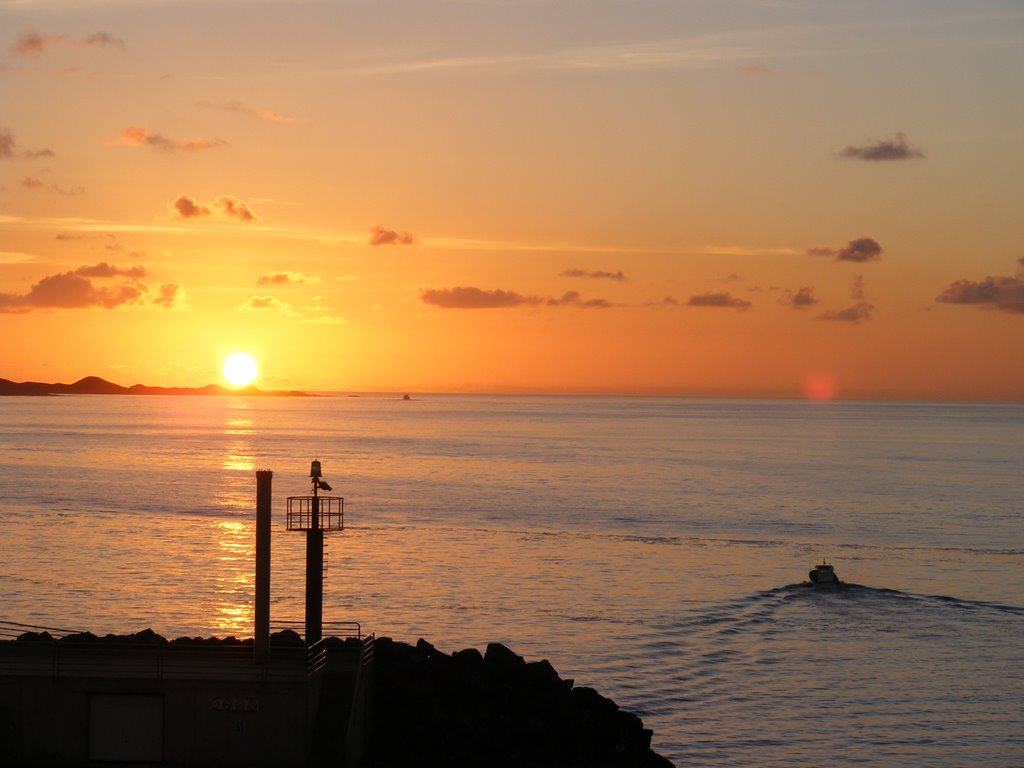 Lanzarote sunrise by ooABoo