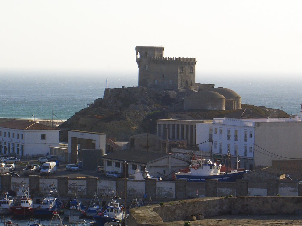 Vista desde Castillo de Guzmán el Bueno - Tarifa by Carlossanchezgomez