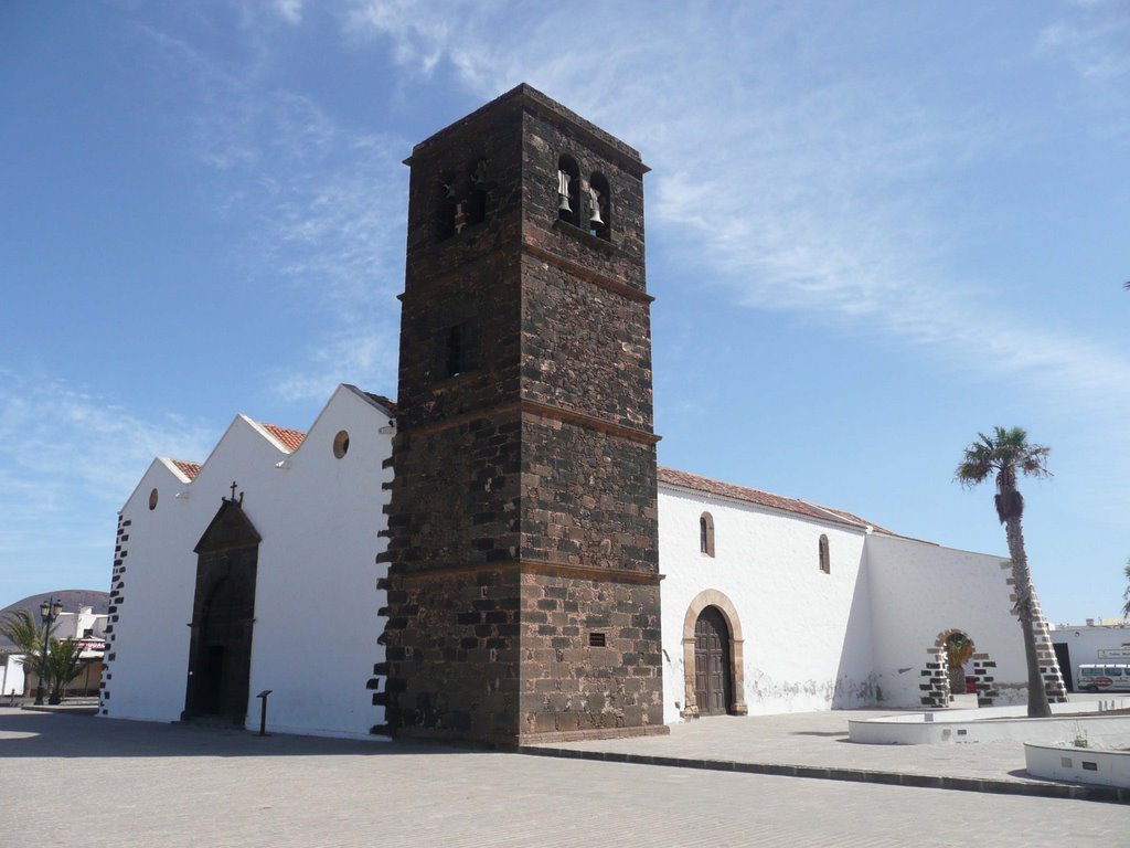 Fuerteventura - La Oliva - Ntra. Sra. Candelaria by Carloso