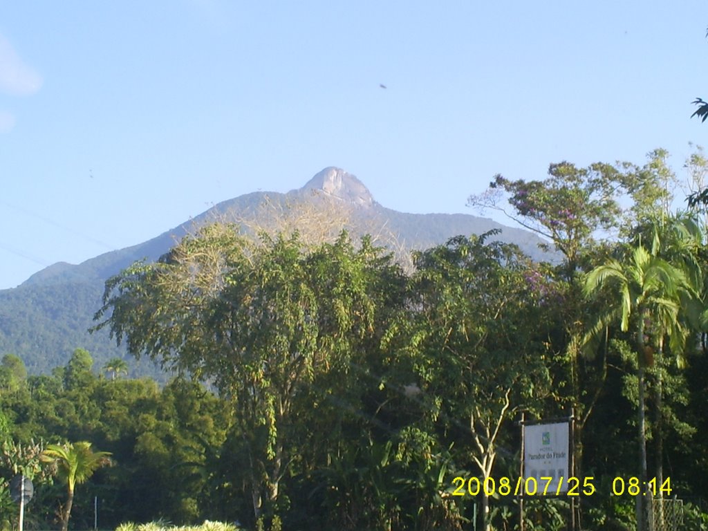 Pico do Frade visto da rodovia Rio-Santos by nmguimaraes