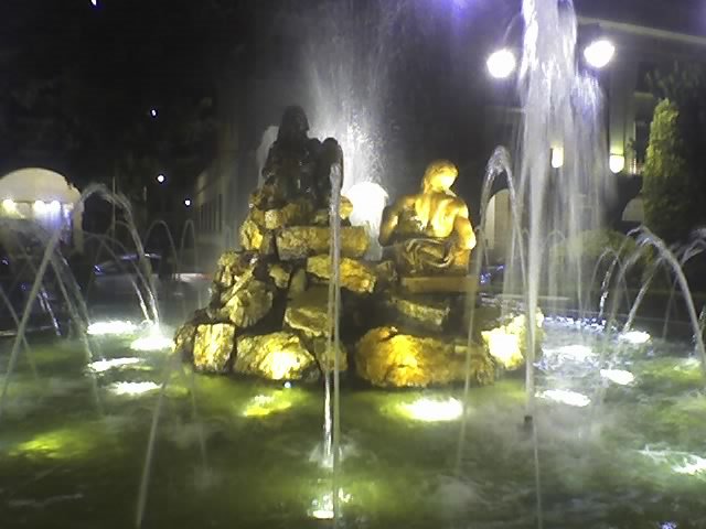 "LA FUENTE, LA FUENTE" by javicha