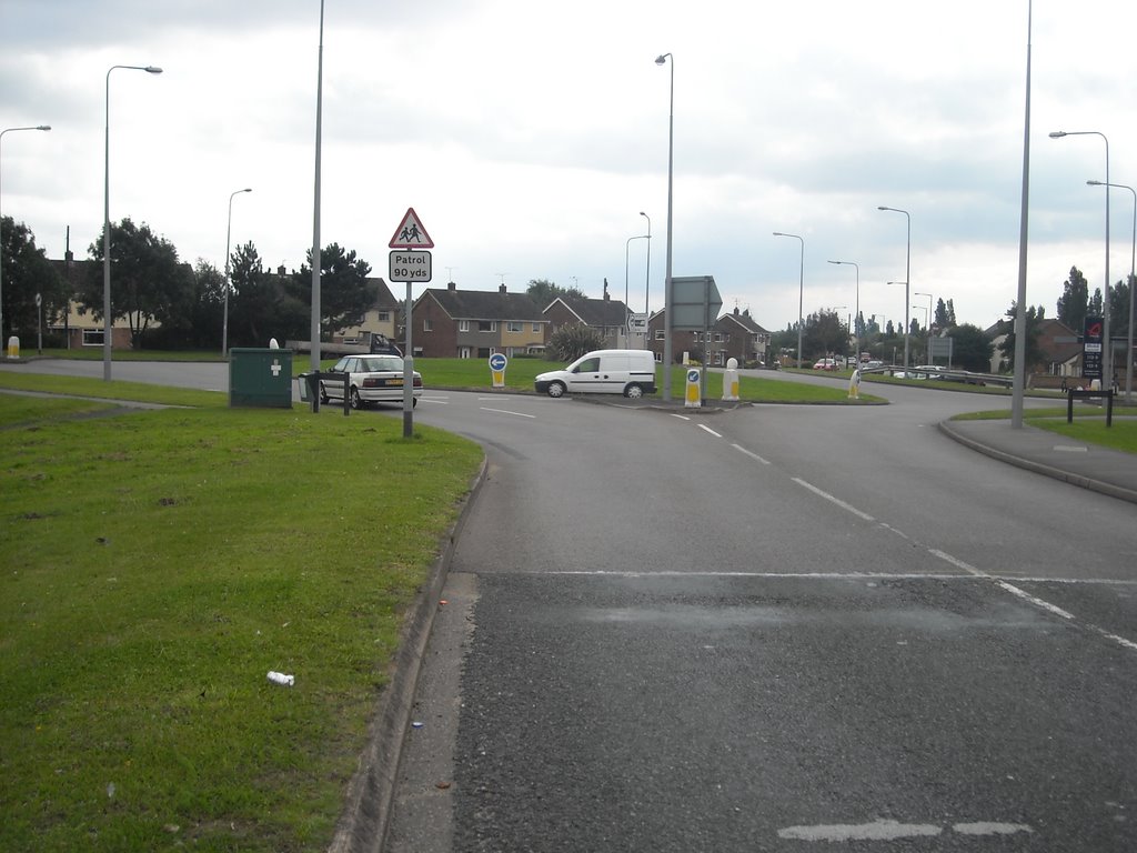 Ferry Road Roundabout 26-8-2008 by Hamst