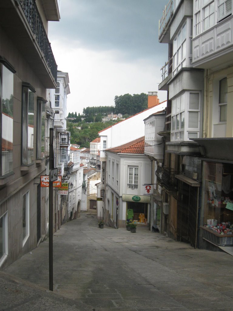 C/ Plateros. Betanzos (La Coruña) by Joaquín Vilas