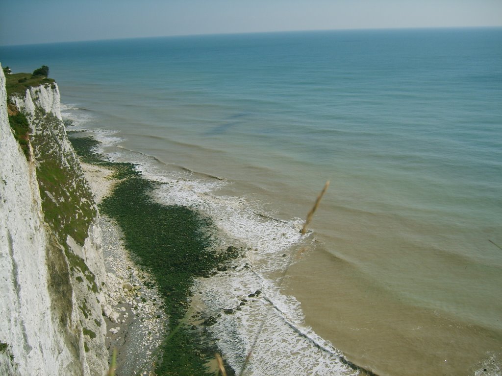 Falaises by Julyette