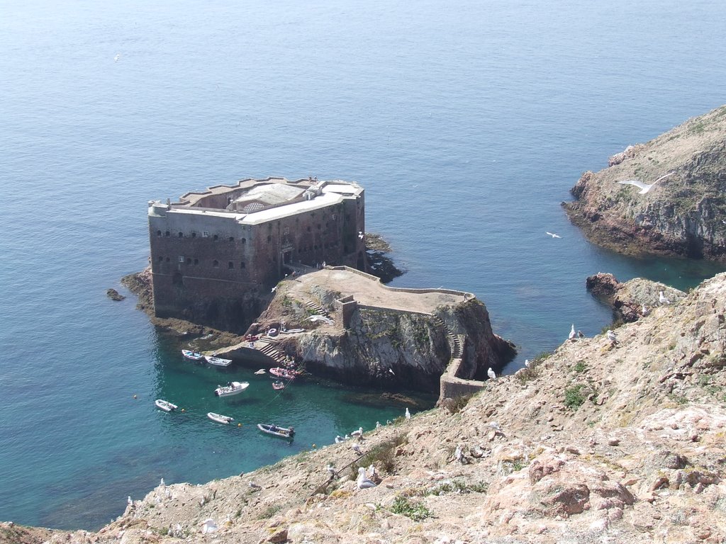 ISLA BERLENGA, PORTUGAL by Abdel Re