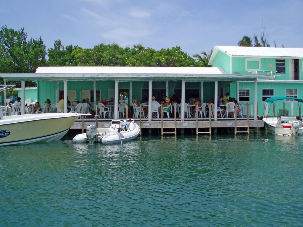 Dining in Hope Town, Marsh Harbour, Bahamas by jasten