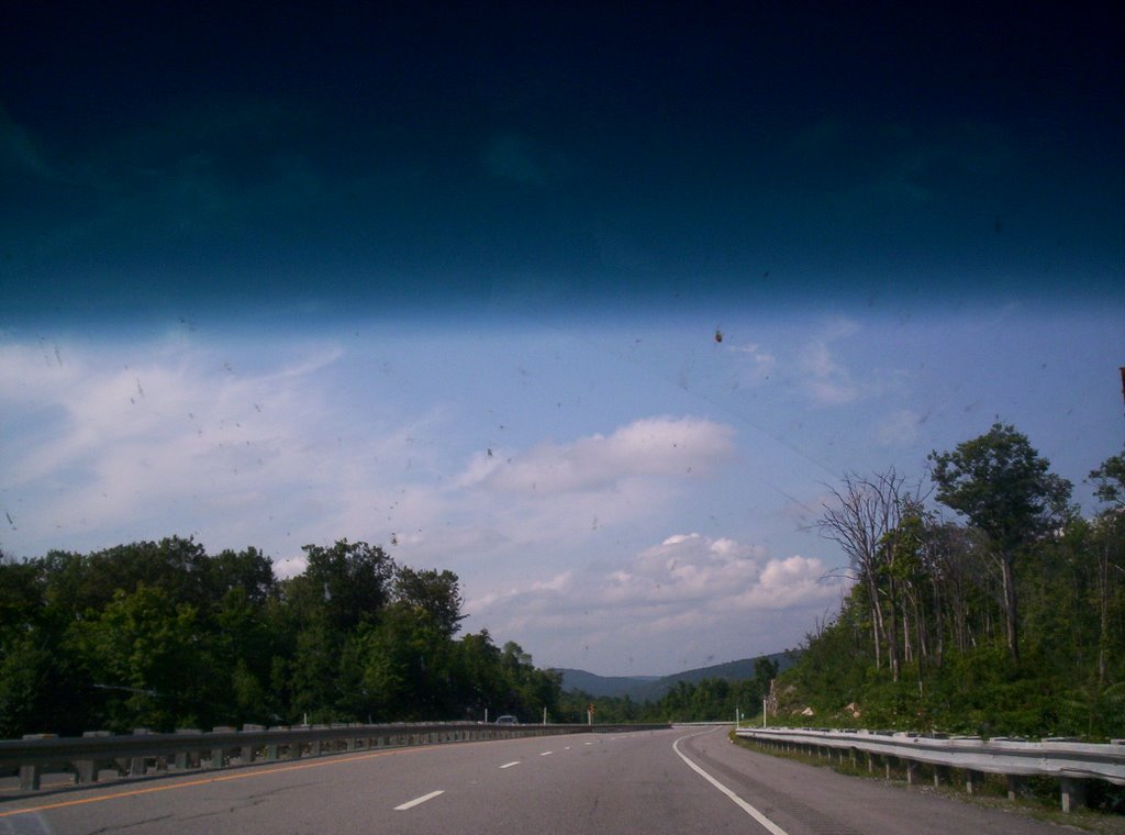 Autoroute 5 Gatineau by Nick Eisnor