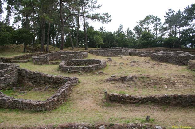 Castro A Cida, Borneiro, Galicia by Pedro Francisco