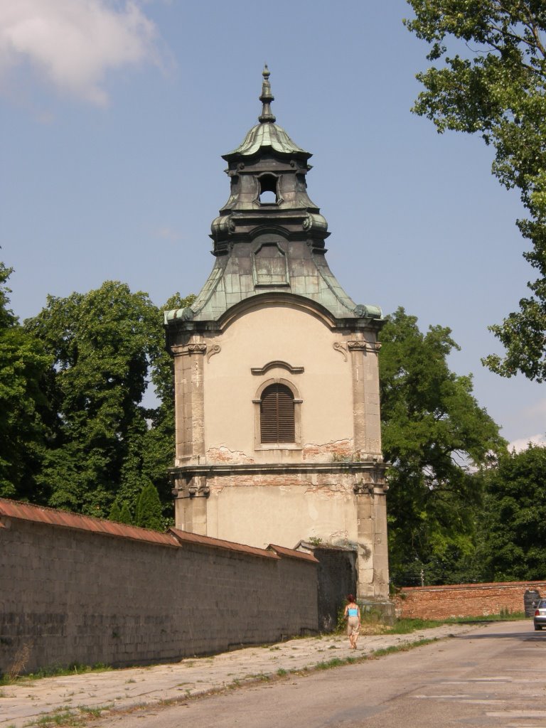 Jędrzejów. Dzwonnica przyklasztorna. by AStalma