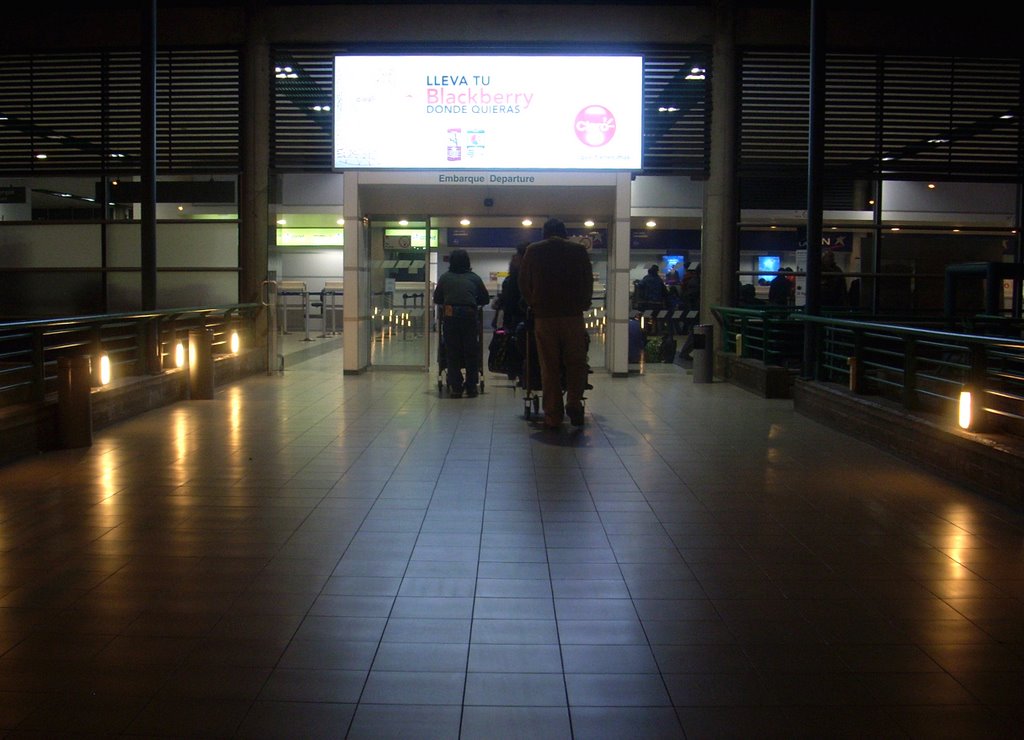 Aeropuerto Iquique by Francia Espinoza