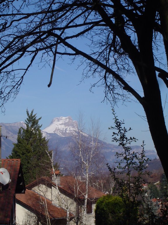 La Dent de Crolles depuis Bresson by nicolethiemonge