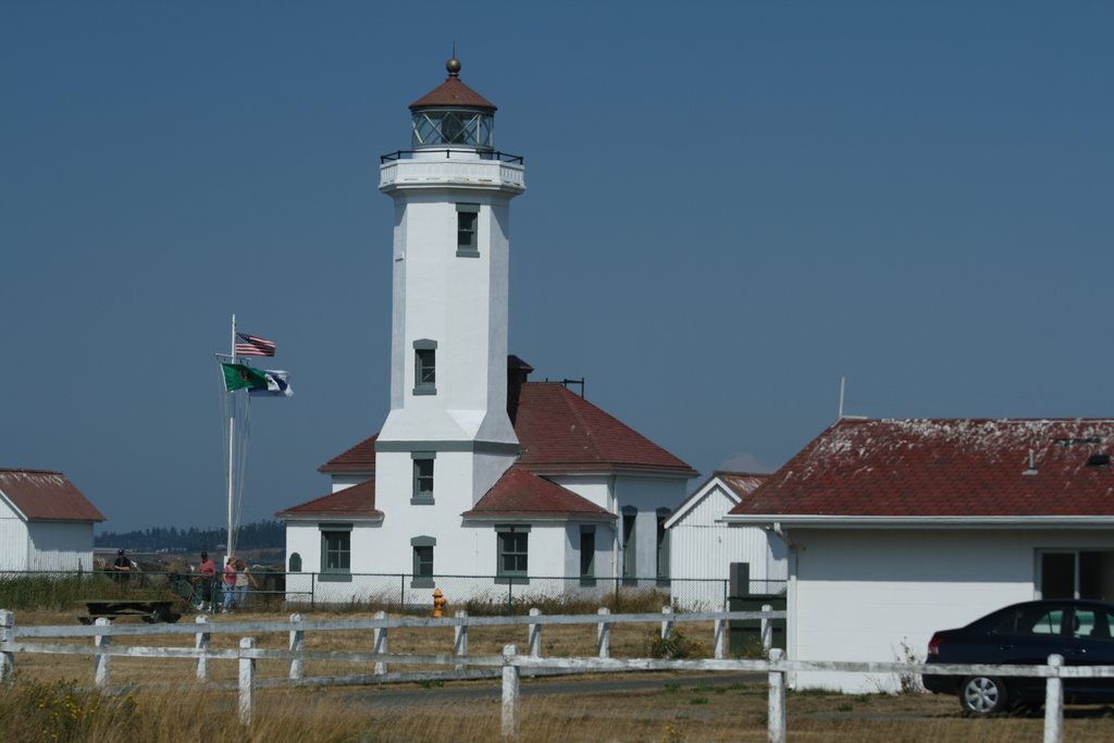 Wilson Point Lighthouse by Bill Vocke