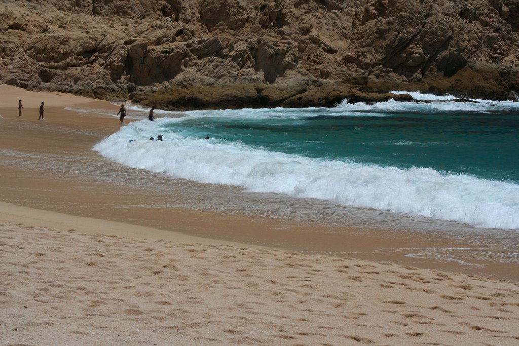 Playa Santa Maria, the bowl overflows by Samuel Roberts