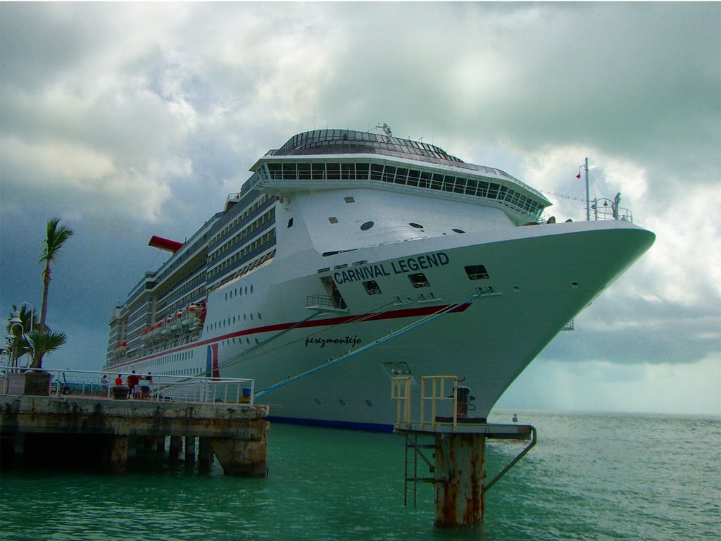 Key West Port. The first cruise ship was the Sunward in 1969, which docked at the Navy's pier in the Truman Annex or the privately owned Pier B. The Navy's pier is called the Navy Mole. by perezmontejo