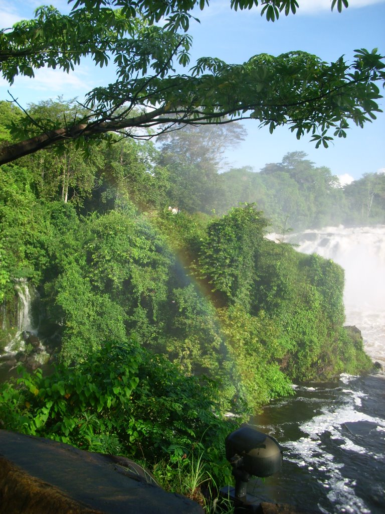 Parque La Llovizna. Pto Ordaz. Venezuela by Laureano Gutiérrez