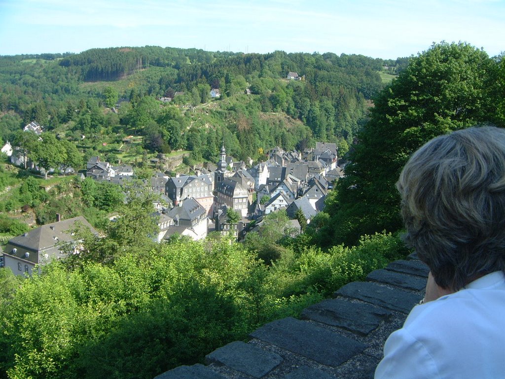 Blick auf Monschau/Eifel by RaRaR